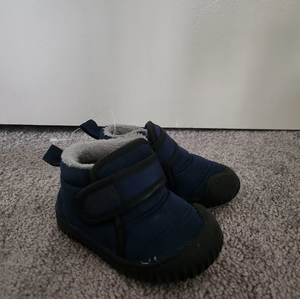 YUKTOPA Toddler Snow Boots Flexible Sole Size 7.5 - Picture 2 of 6